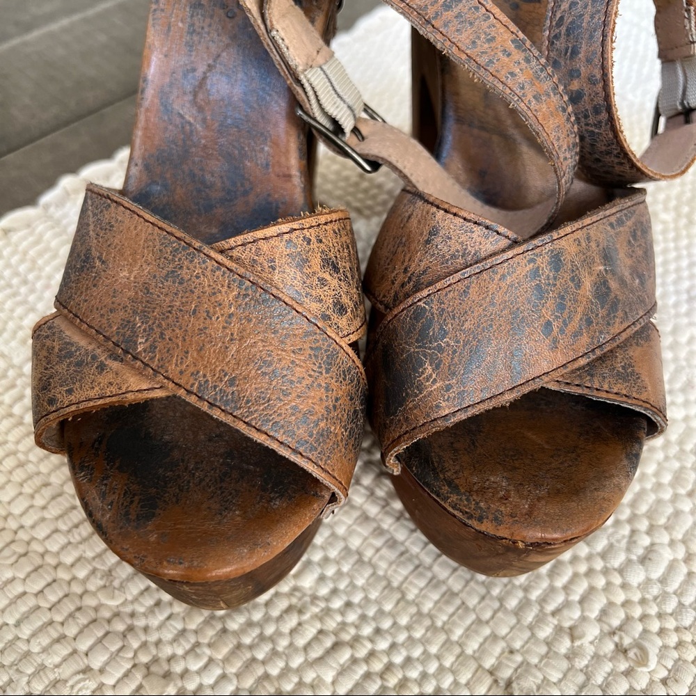 Bed Stu Womens Madeline Sandals Beige Leather Platform Heel Ankle Strap - Picture 4 of 8